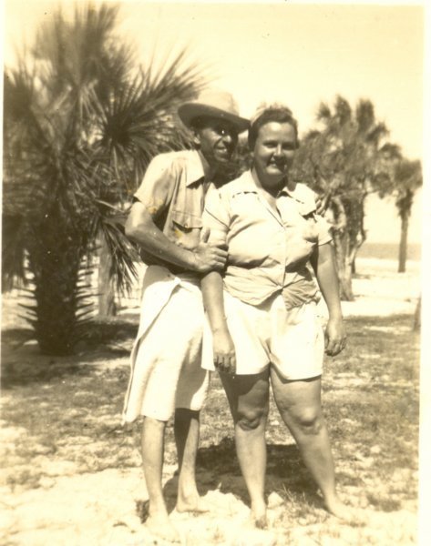 tommykittywingesatfollybeachsc.jpg